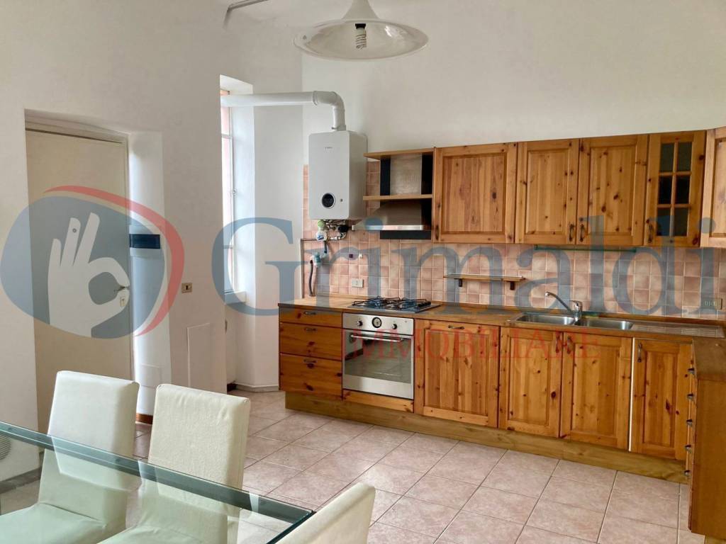 appartamento in vendita a Milano in zona Baggio