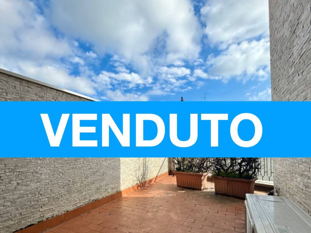 appartamento in vendita a Milano in zona Corvetto