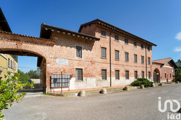 appartamento in vendita a Milano in zona Quinto Romano