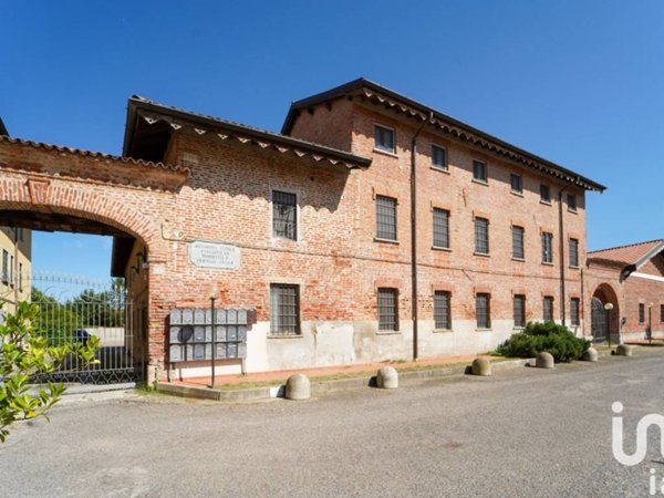 appartamento in vendita a Milano in zona Quinto Romano