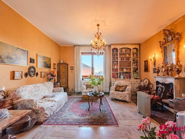 appartamento in vendita a Milano in zona Stadera