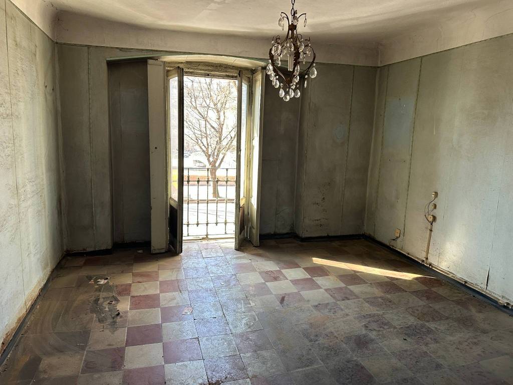 appartamento in vendita a Milano in zona Porta Genova