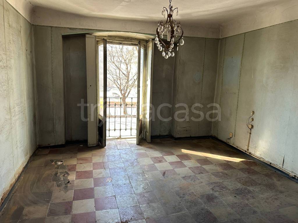 appartamento in vendita a Milano in zona Porta Genova