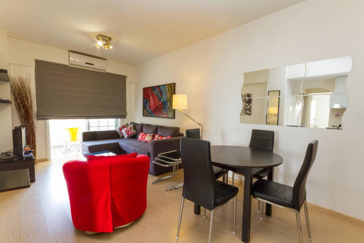 appartamento in vendita a Milano in zona Cagnola