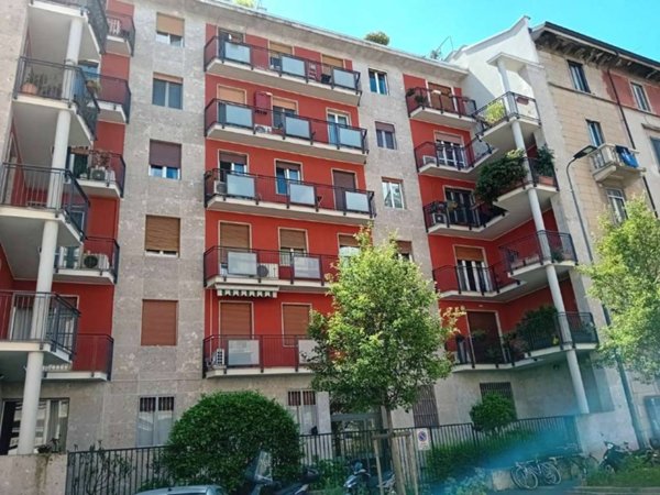 appartamento in vendita a Milano in zona Stadera