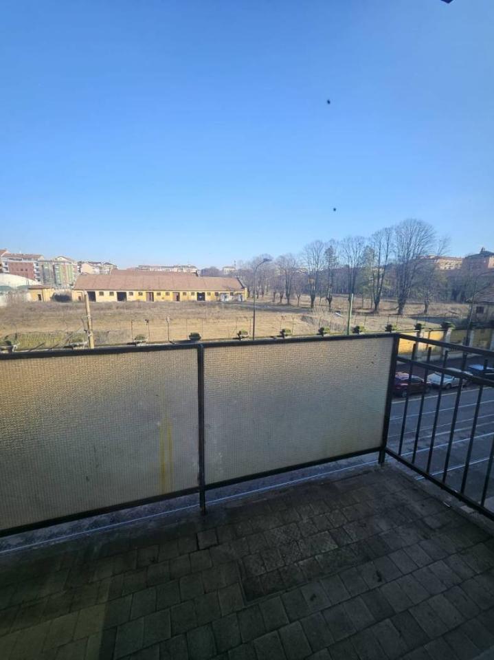 appartamento in vendita a Milano in zona Cagnola