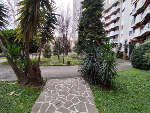 appartamento in vendita a Milano in zona Maggiolina