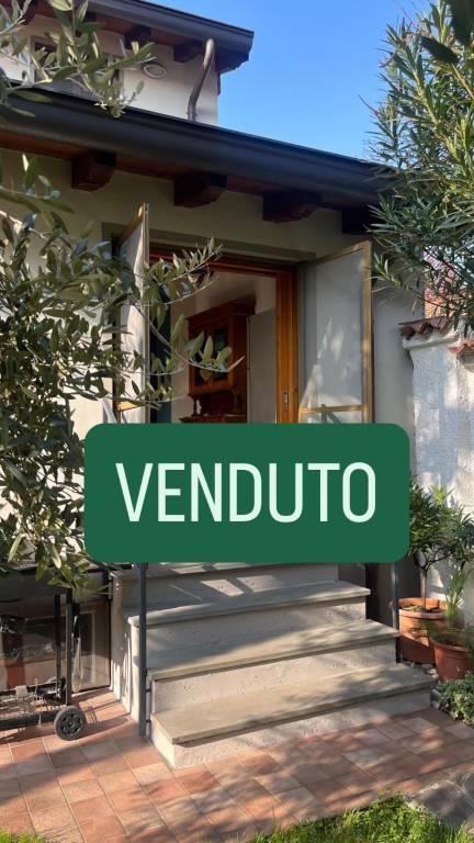 casa indipendente in vendita a Milano in zona Gorla