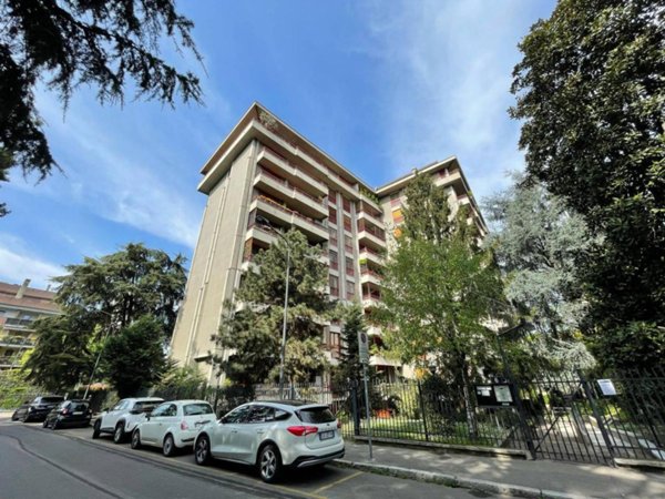 appartamento in vendita a Milano in zona San Siro