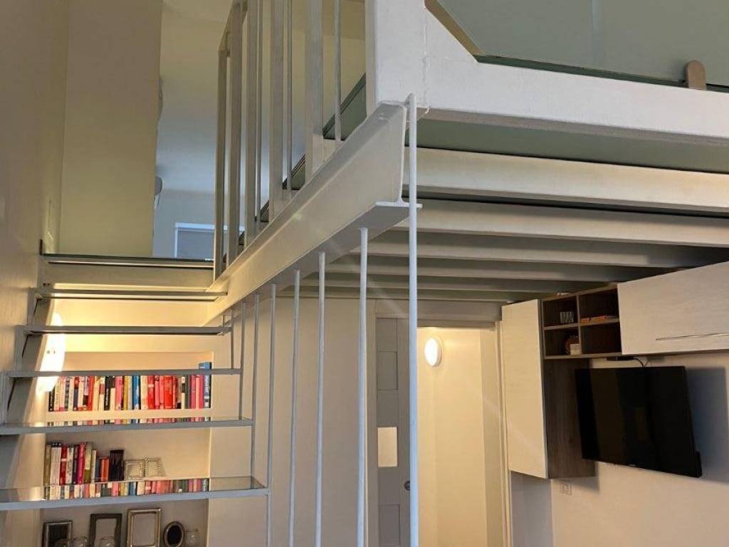 appartamento in vendita a Milano in zona Bovisa