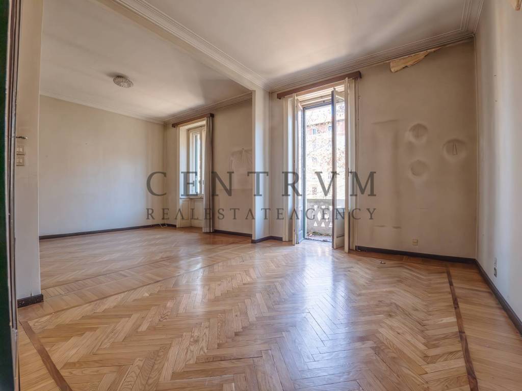 appartamento in vendita a Milano in zona XXII Marzo
