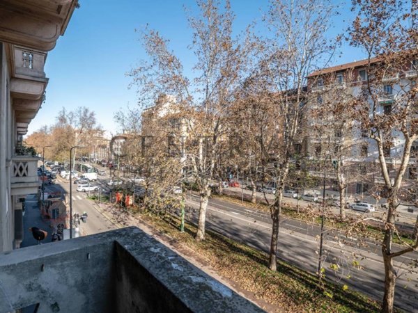 appartamento in vendita a Milano in zona XXII Marzo