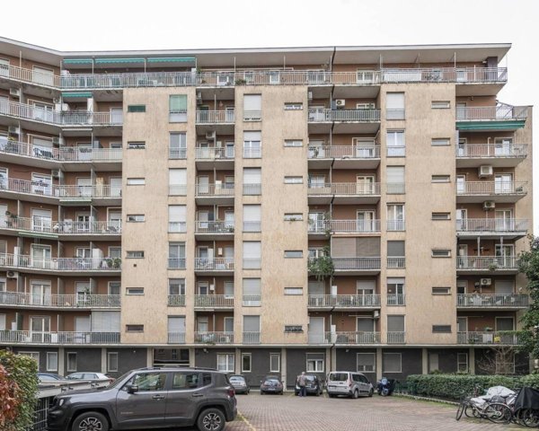 appartamento in vendita a Milano in zona Loreto