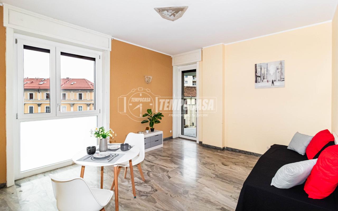 appartamento in vendita a Milano in zona Piazzale Lodi