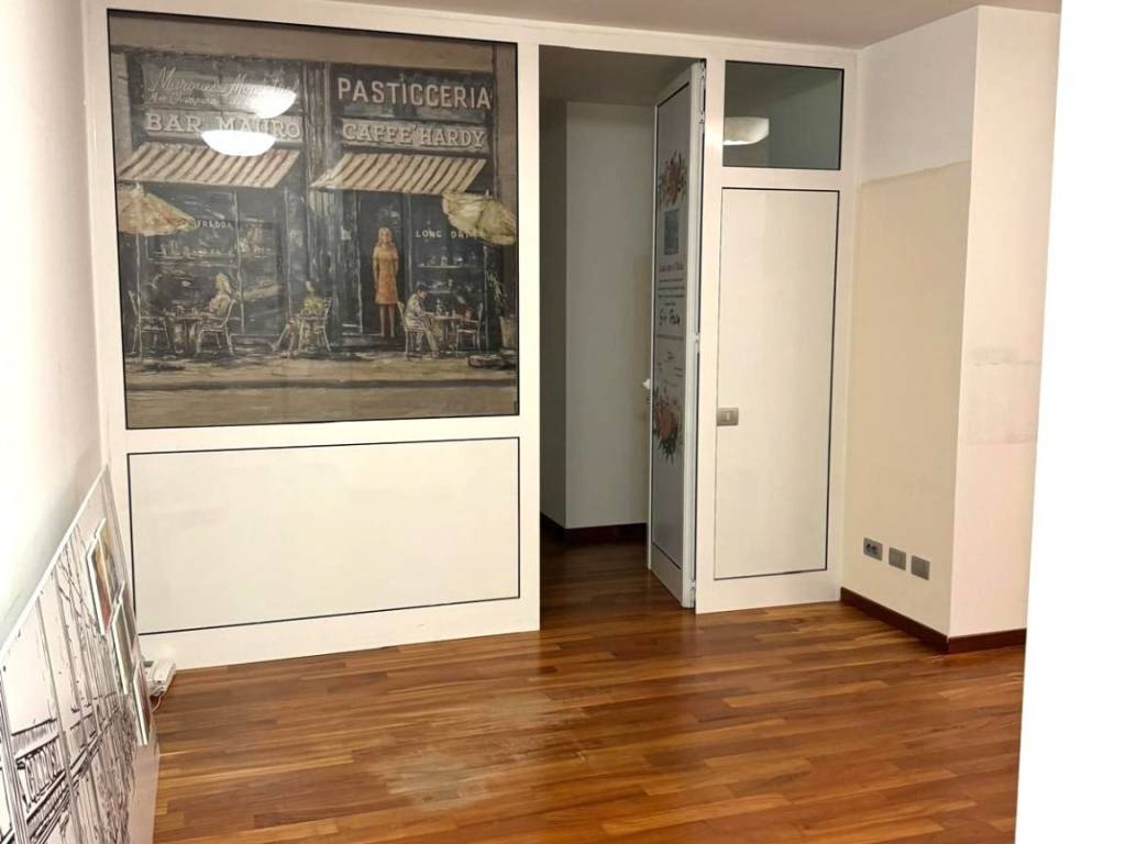 appartamento in vendita a Milano in zona Guastalla