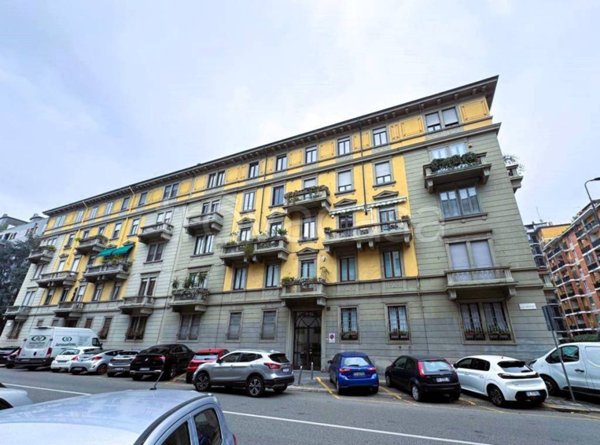 appartamento in vendita a Milano in zona XXII Marzo