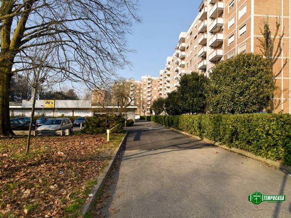 appartamento in vendita a Milano in zona Chiesa Rossa