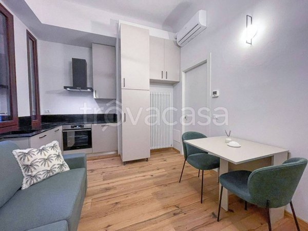 appartamento in vendita a Milano in zona Piazzale Lodi