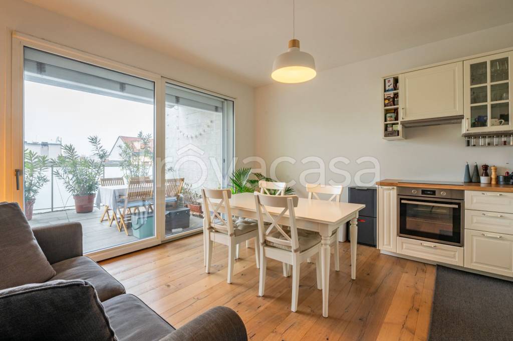 appartamento in vendita a Milano