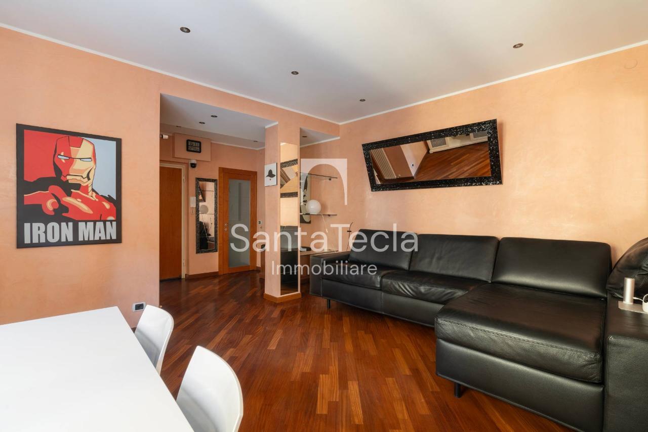 appartamento in vendita a Milano in zona Cagnola