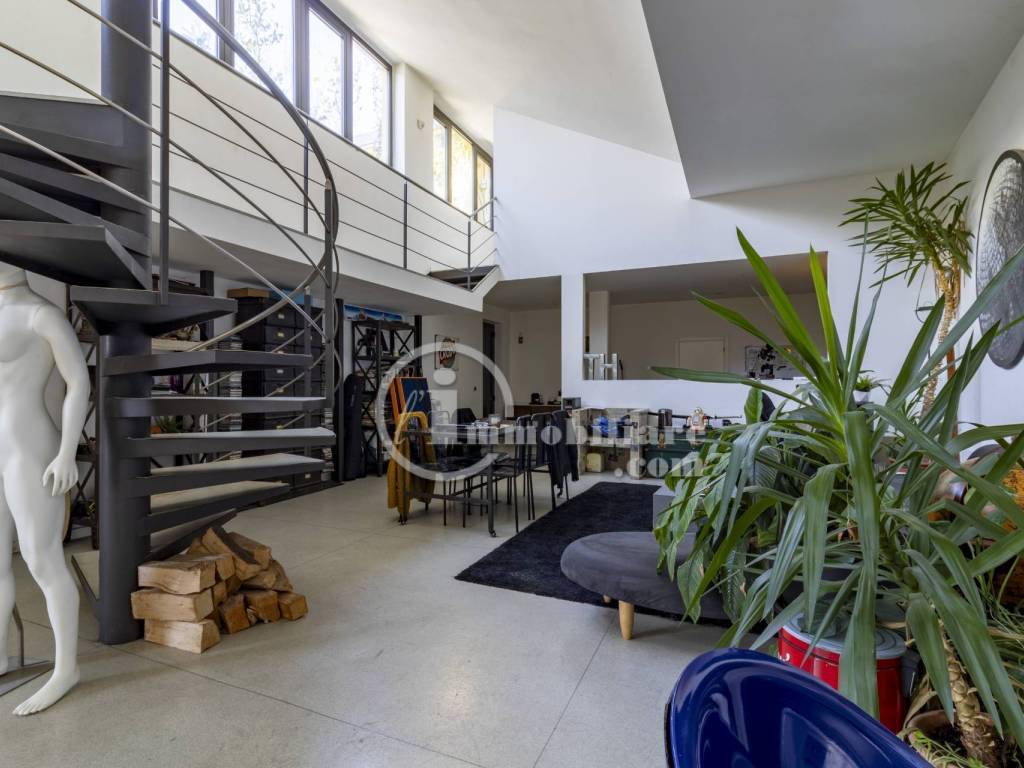 appartamento in vendita a Milano in zona Porta Genova