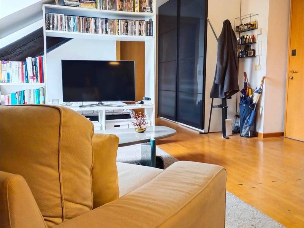 appartamento in vendita a Milano in zona Porta Venezia