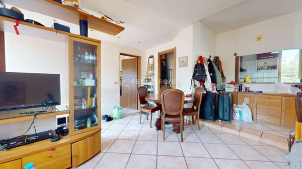appartamento in vendita a Milano in zona Loreto