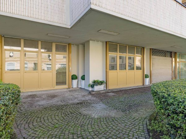 appartamento in vendita a Milano in zona Vigentino