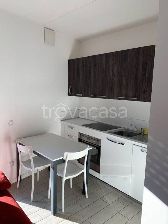 appartamento in vendita a Milano in zona Ortica