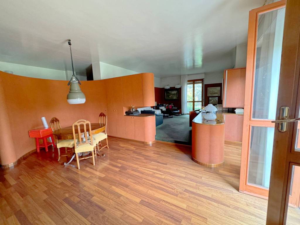 appartamento in vendita a Milano in zona Isola