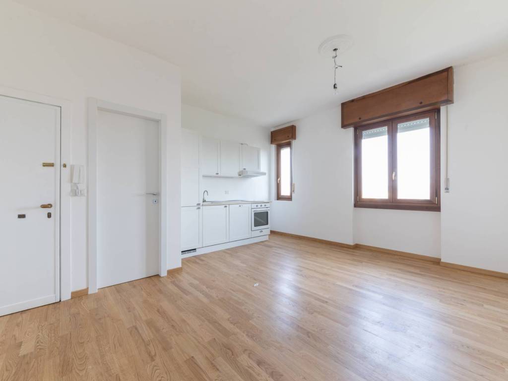 appartamento in vendita a Milano in zona Vigentino