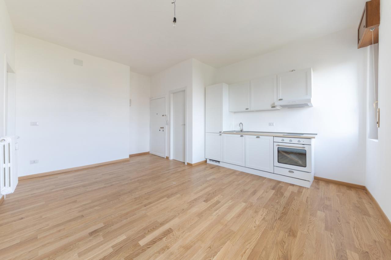 appartamento in vendita a Milano in zona Vigentino
