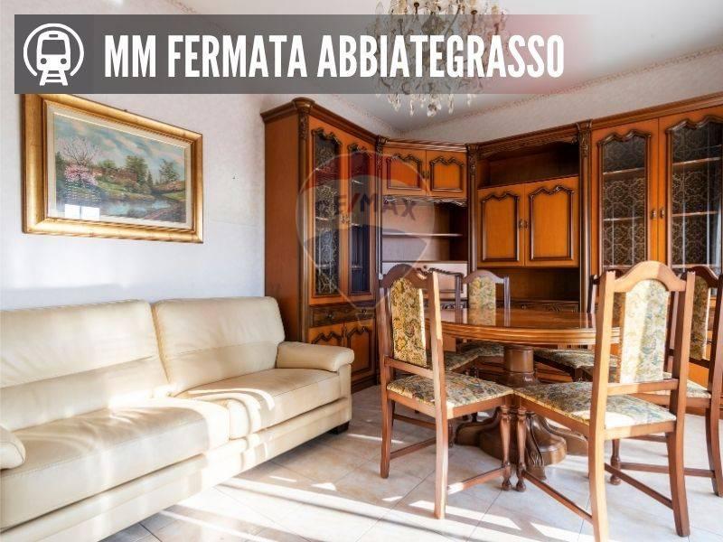 appartamento in vendita a Milano in zona Gratosoglio