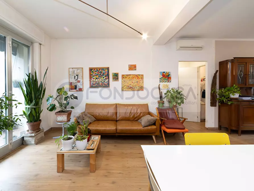 appartamento in vendita a Milano in zona Adriano