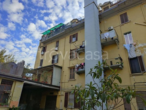 appartamento in vendita a Milano in zona Adriano