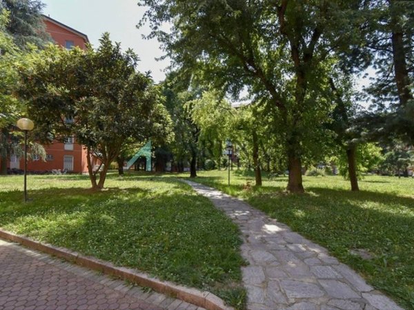 appartamento in vendita a Milano in zona Morsenchio