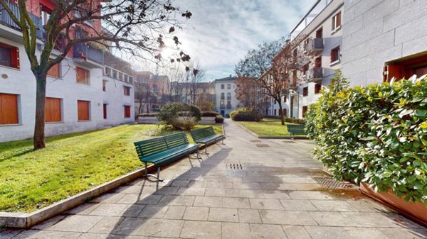 appartamento in vendita a Milano in zona Conchetta