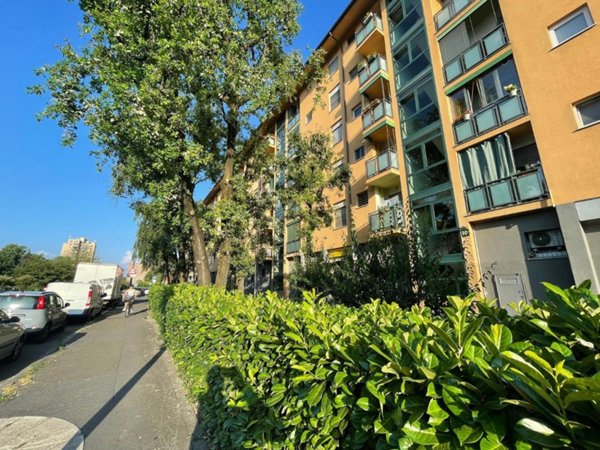 appartamento in vendita a Milano in zona Vigentino