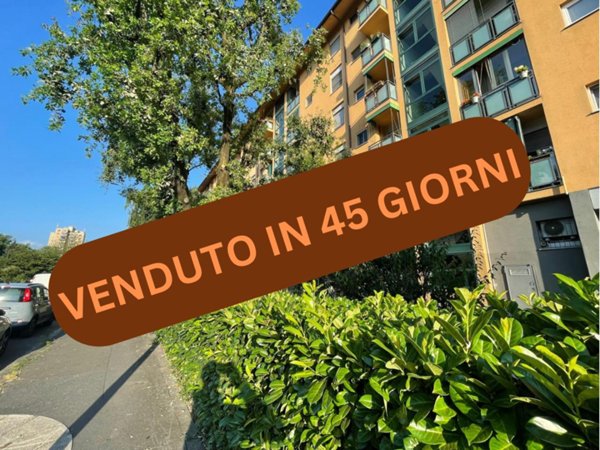 appartamento in vendita a Milano in zona Chiesa Rossa