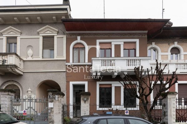 casa indipendente in vendita a Milano in zona XXII Marzo