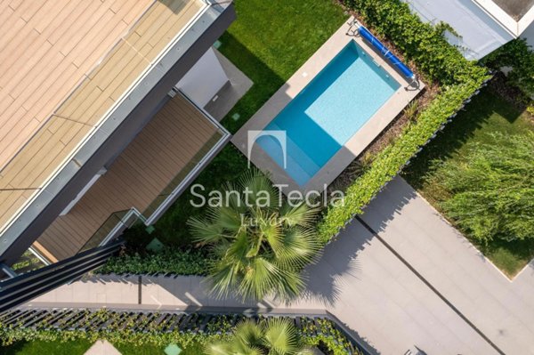 casa indipendente in vendita a Milano in zona Gorla