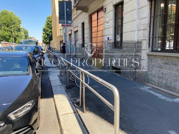 negozio in vendita a Milano in zona Porta Genova