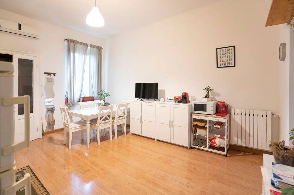 appartamento in vendita a Milano in zona Sempione