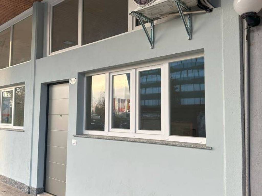 appartamento in vendita a Milano in zona Famagosta