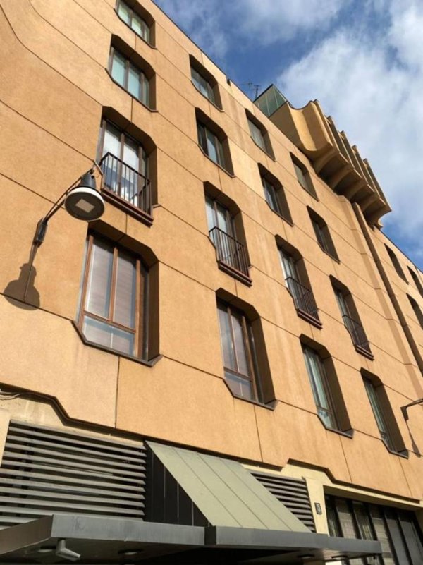 appartamento in vendita a Milano in zona Sant'Ambrogio