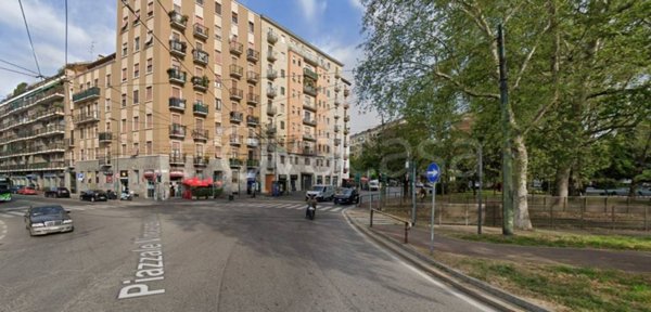 locale commerciale in vendita a Milano