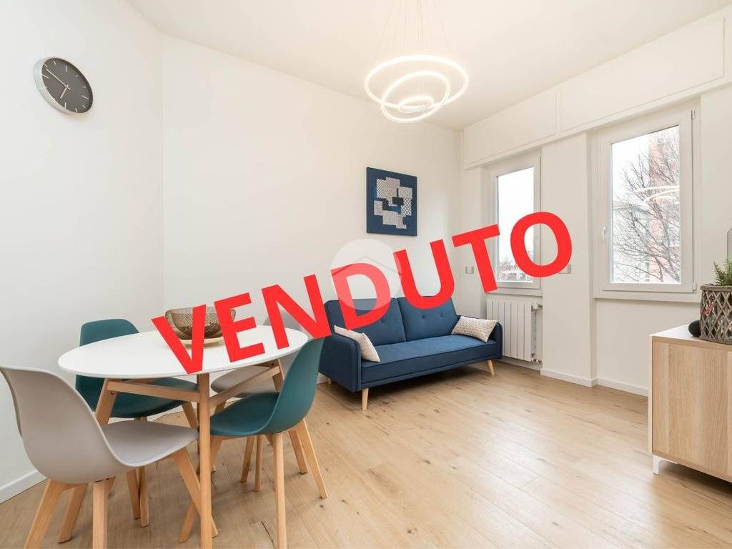 appartamento in vendita a Milano in zona Adriano