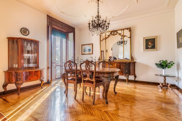 appartamento in vendita a Milano in zona Isola