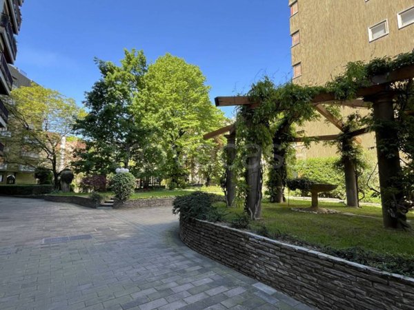 appartamento in vendita a Milano in zona Vigentino