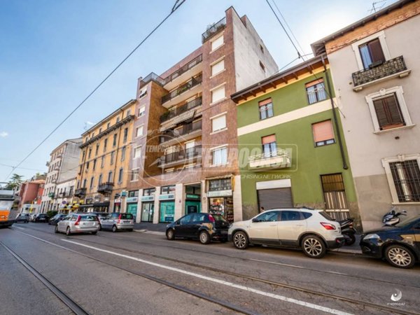 negozio in vendita a Milano in zona Vigentino